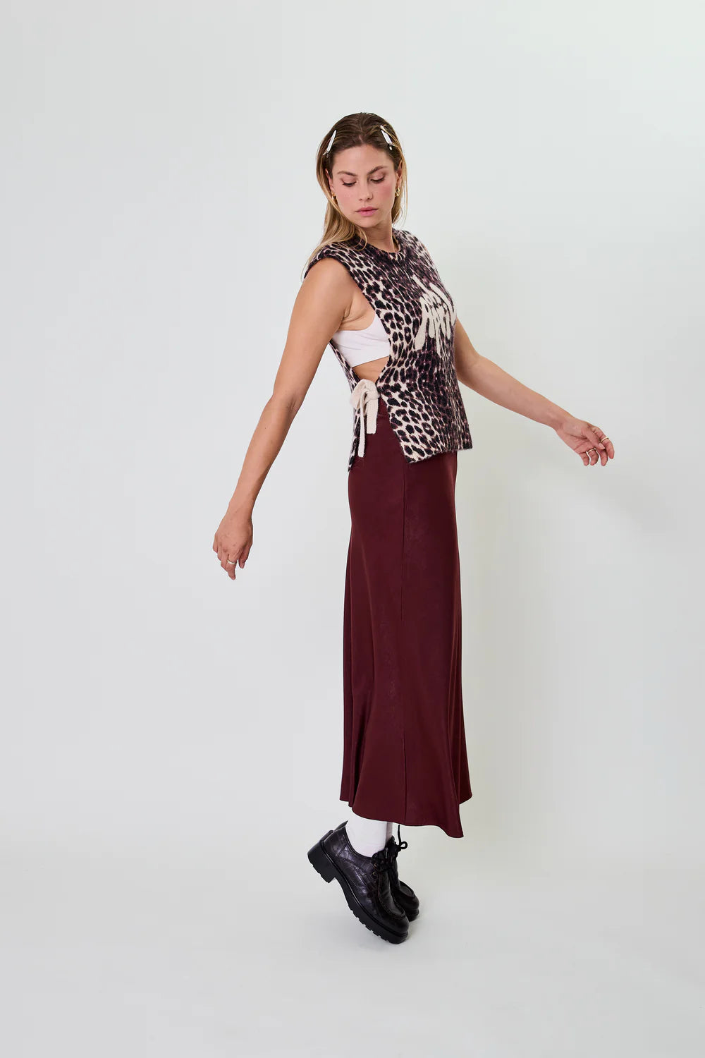 OH APRIL Moxie Tie Vest Leo Cherrywood