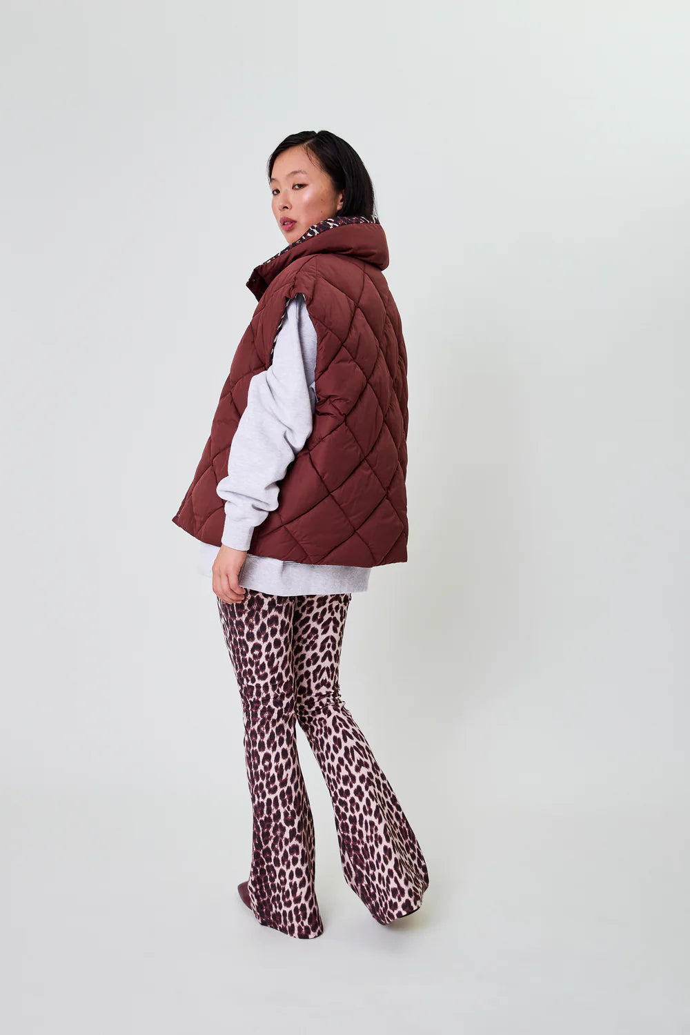 OH APRIL Onyx Puffer Vest Cherrywood