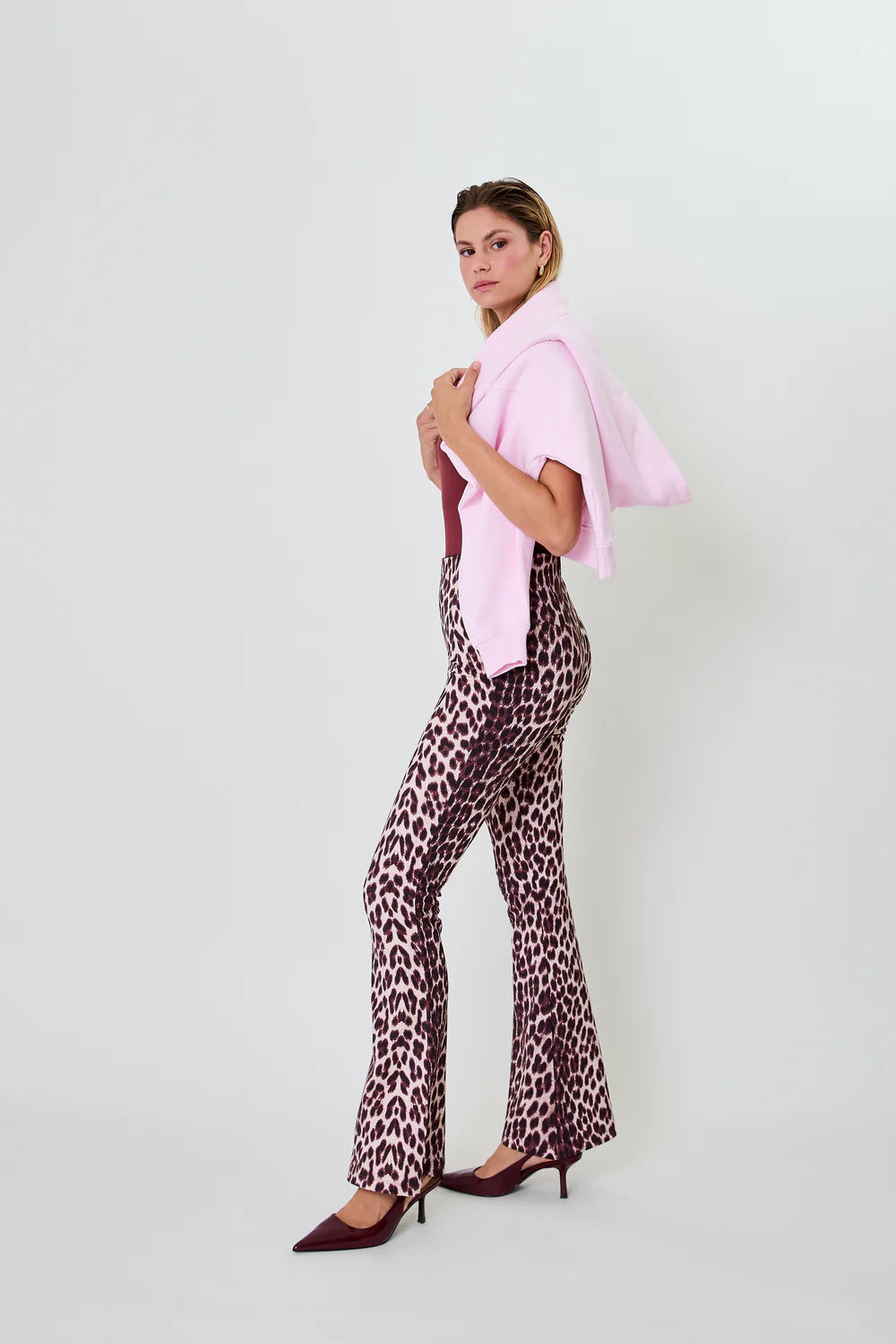OH APRIL Tia Bootcut Leggings Leo Cherrywood