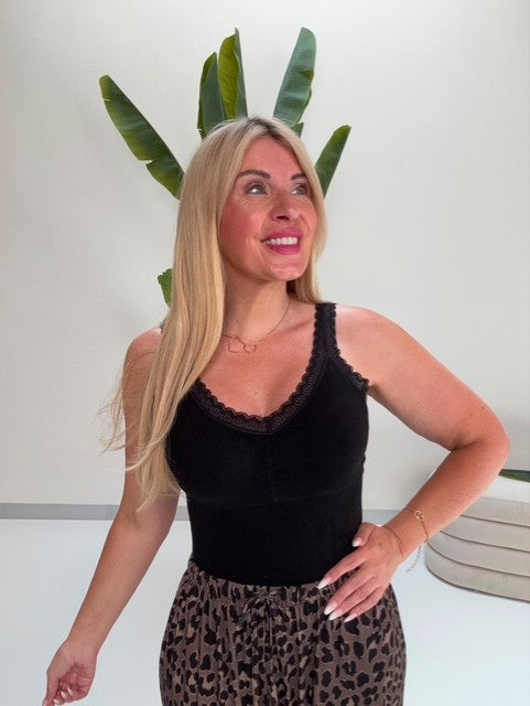 Basic Top mit Spitze EVERYDAY`S FAVORITE schwarz