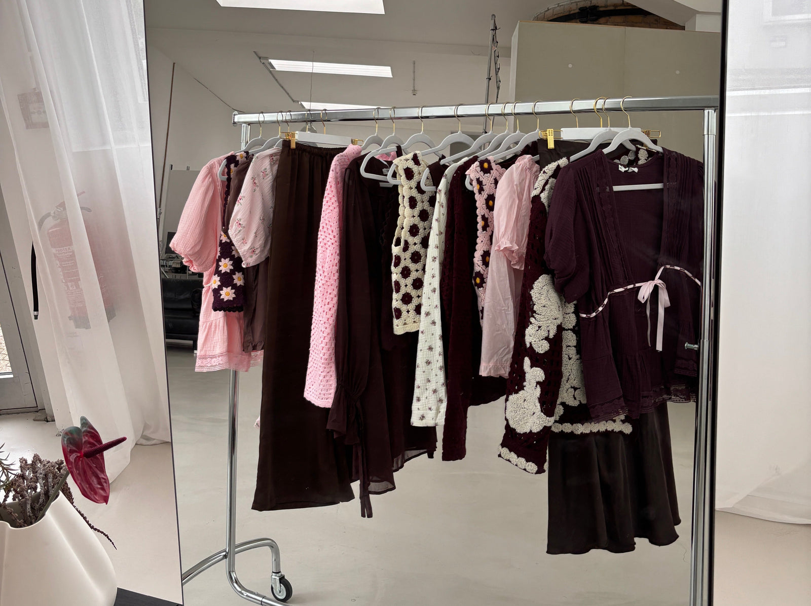 HOT SUMMER DROP burgundy/chocolate/rose
