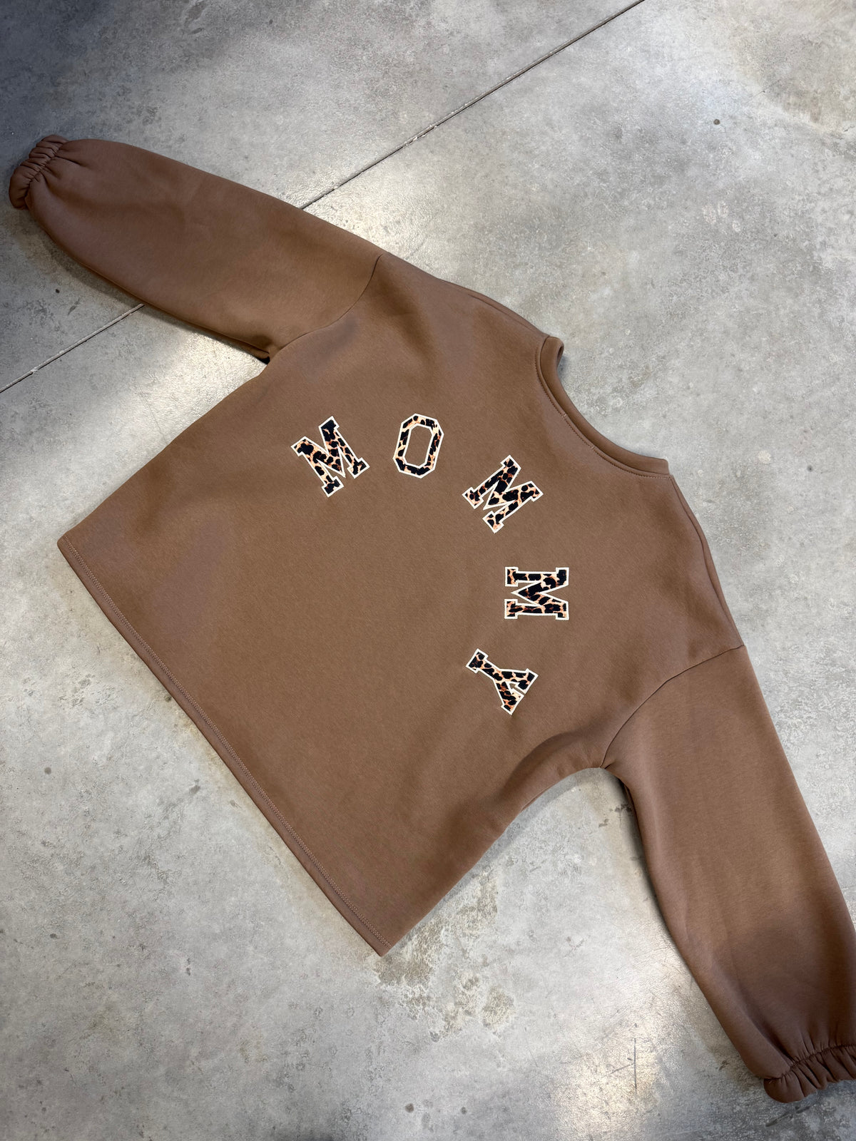 Sweater mit Rückenprint Mommy Camel