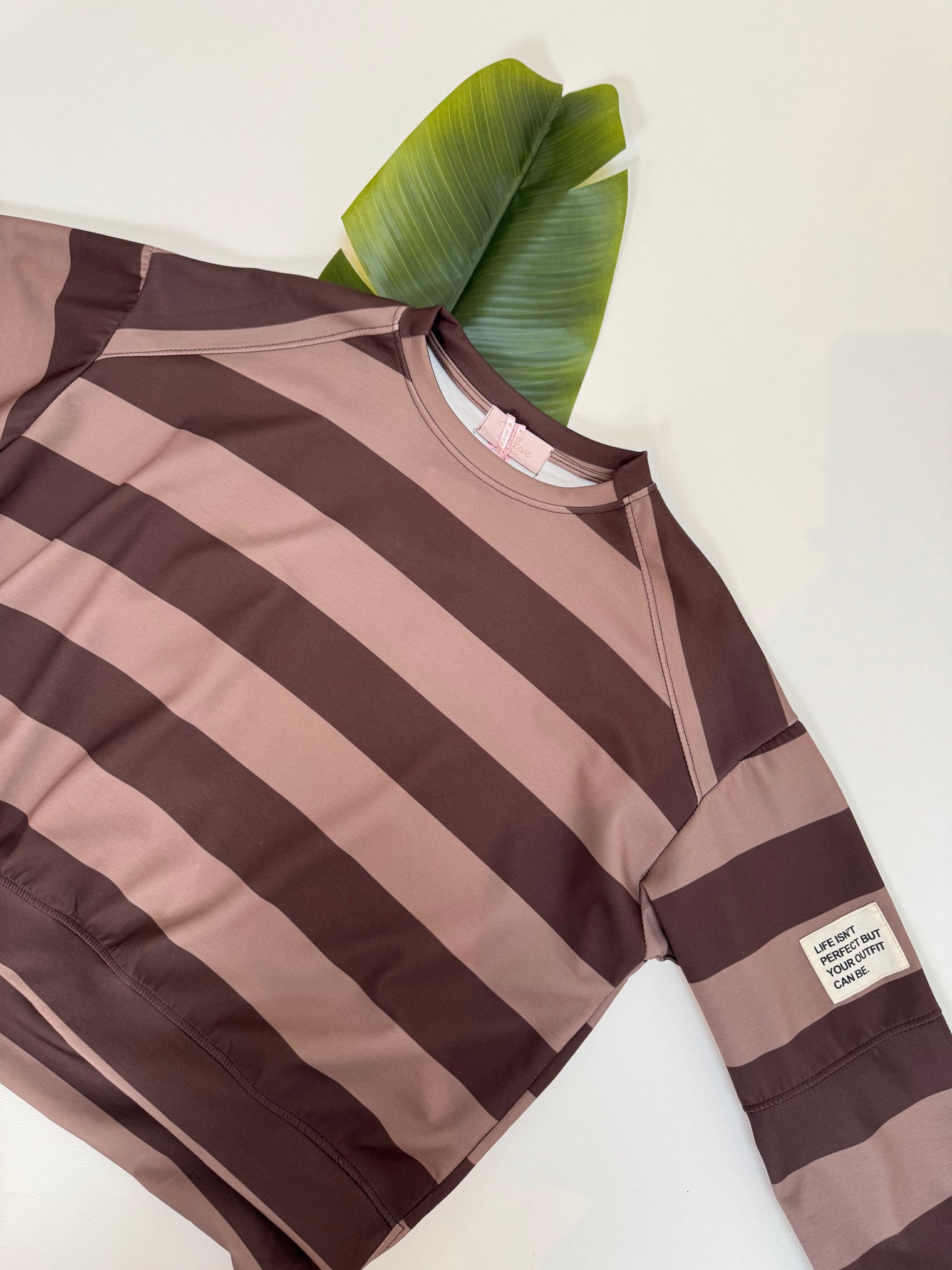 Butterstoff Sweater mit Patch am Ärmel BIG STRIPES mocha/coffee