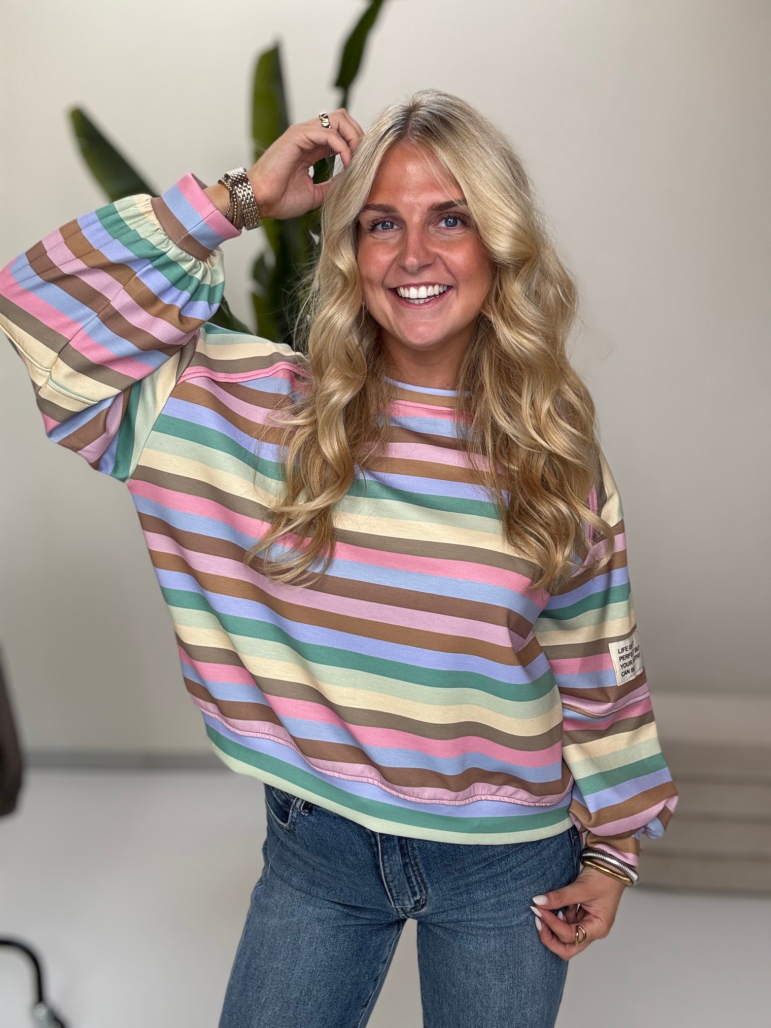 Butterstoff Sweater mit Patch am Ärmel grün/mint/buttermilk/rosa/taupe