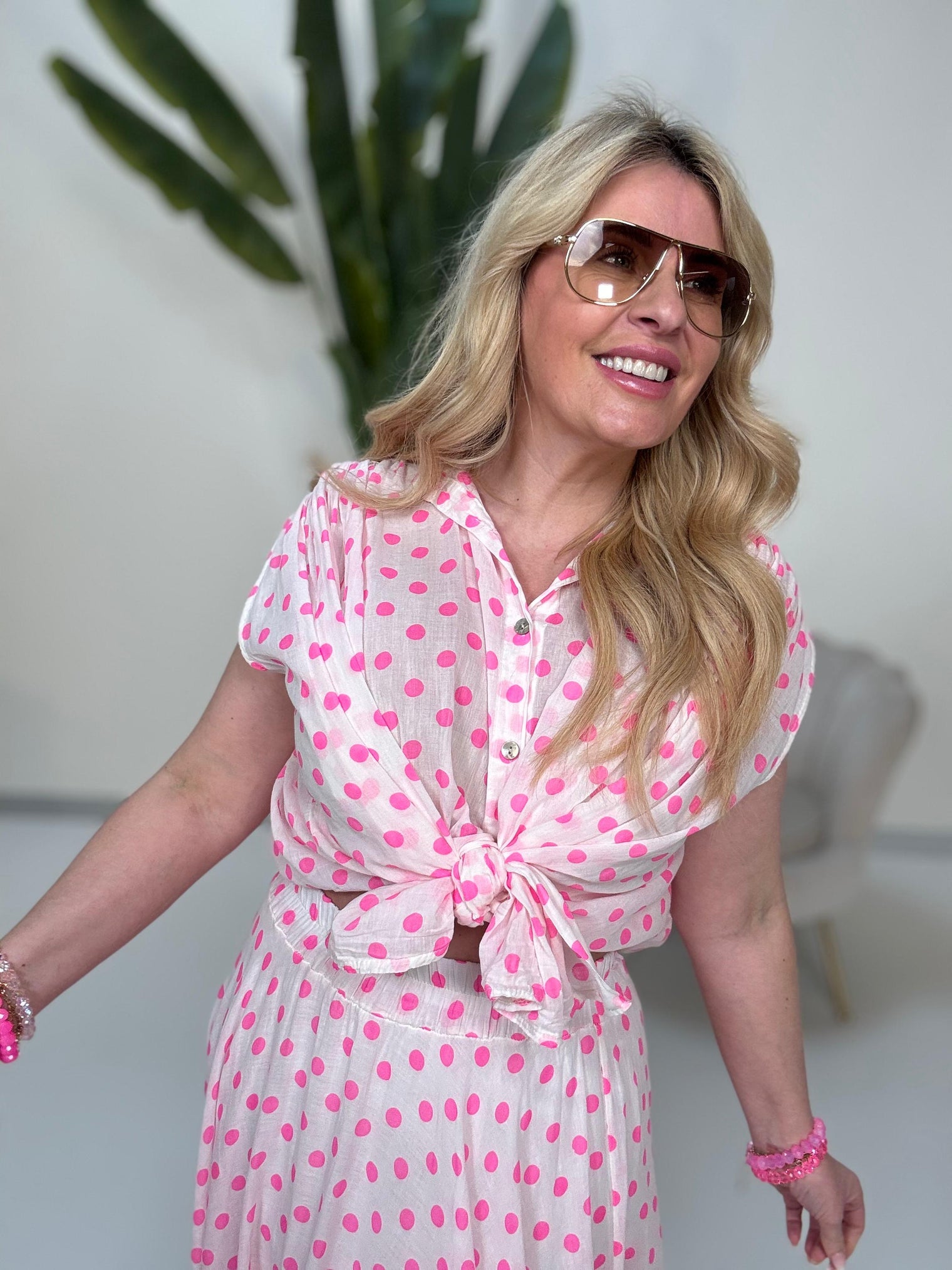 Bluse weiß POLKA DOTS pink