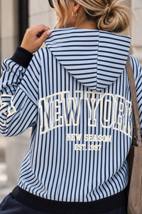 Hochwertiger Hoodie hellblau/navy gestreift NEW YORK