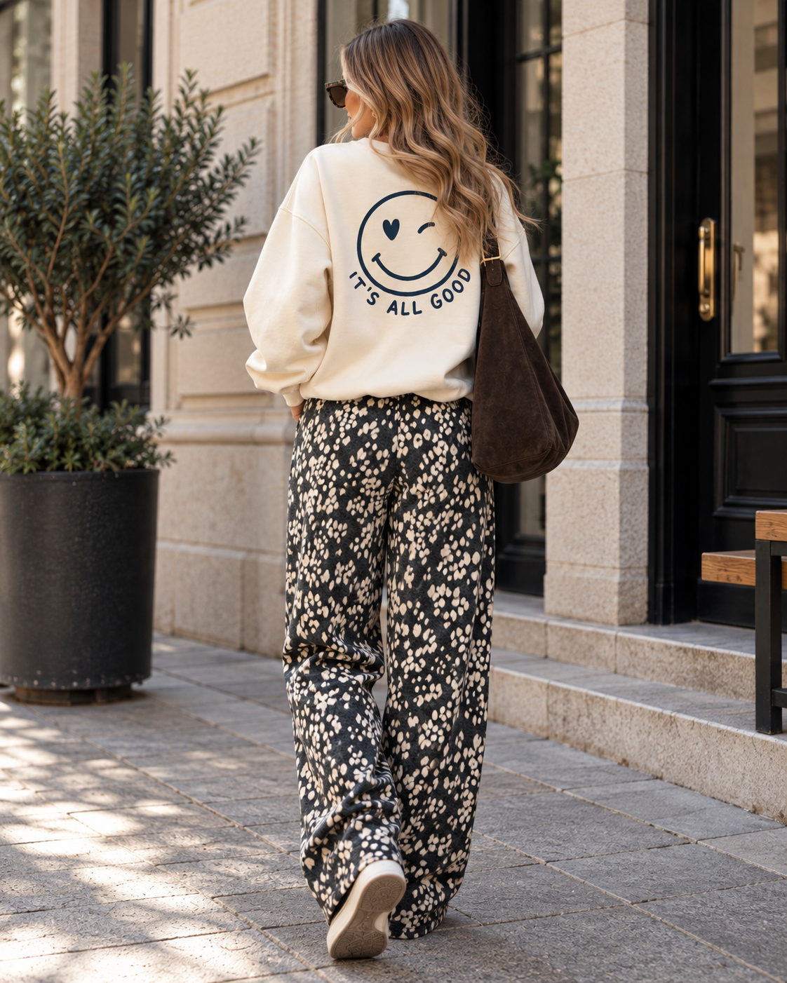 Sweater mit Rückenprint creme/blaugrau