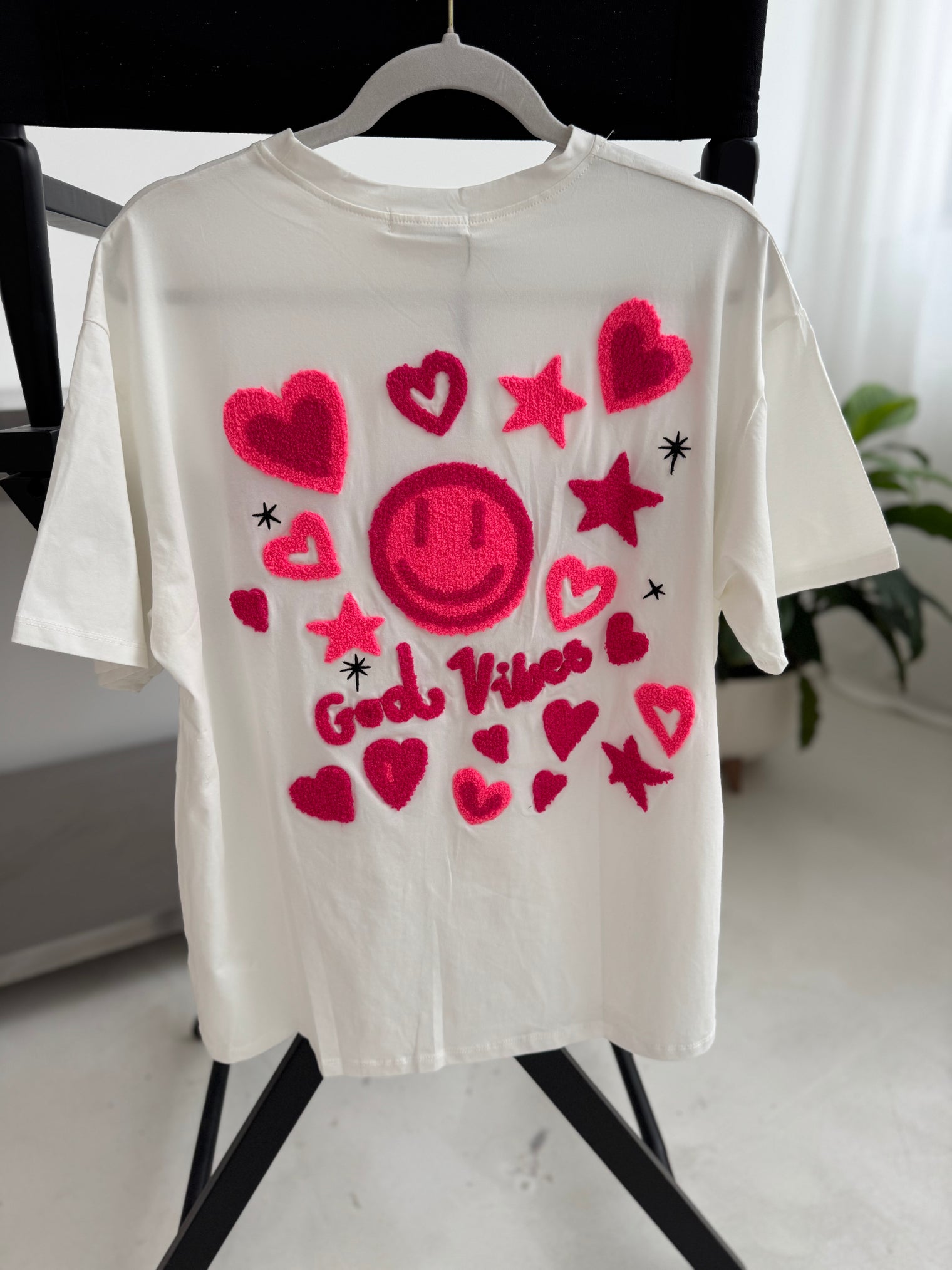Statement Shirt weiß RÜCKENPRINT Good Vibes hotpink/Rosa