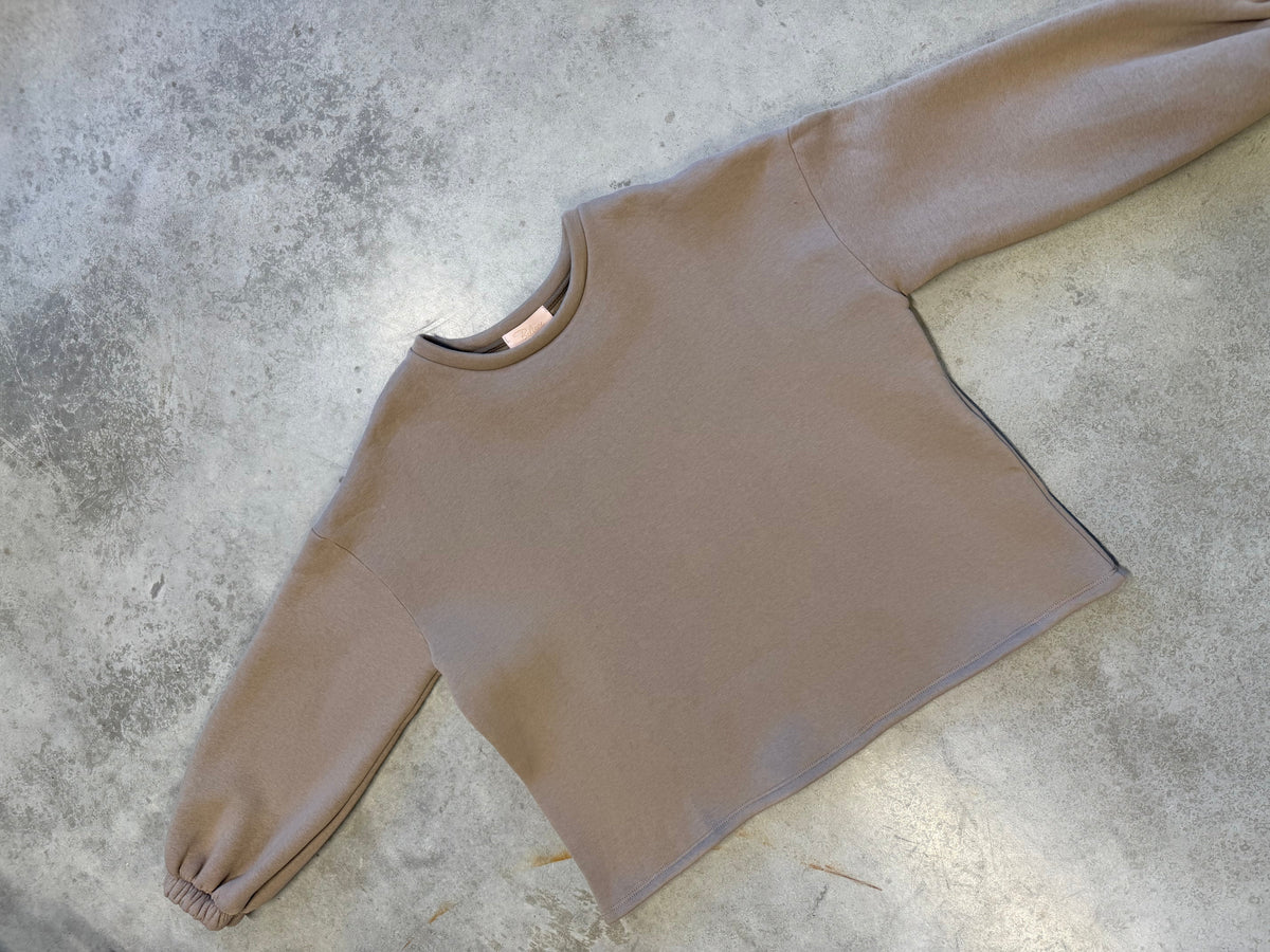 Sweater mit Rückenstickerei CREME DE LA CREME taupe