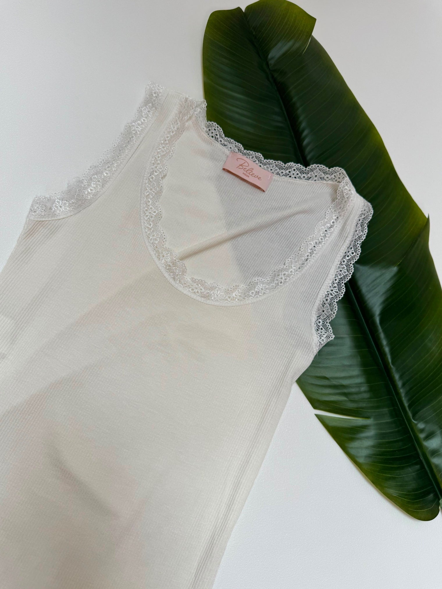 Basic Top mit Spitze EVERYDAY`S FAVORITE weiß