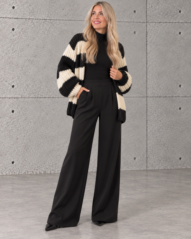 Butterstoff Hose schwarz mit Bundfalten