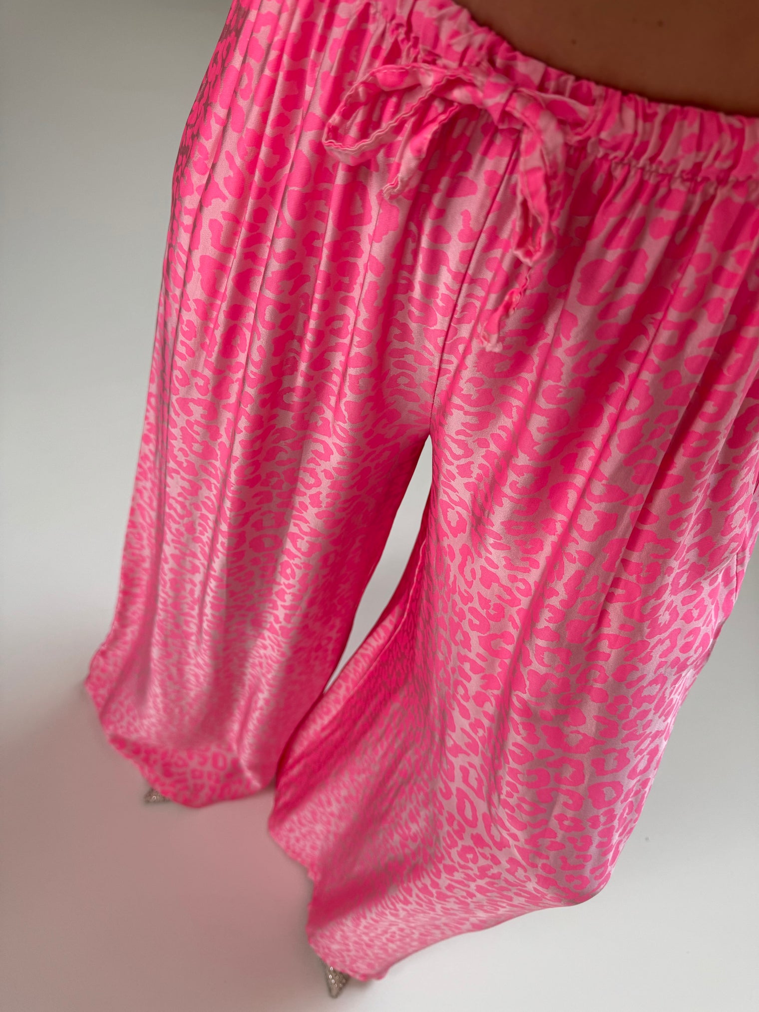 Hose mit Seide rosa LEO LOVER hot pink