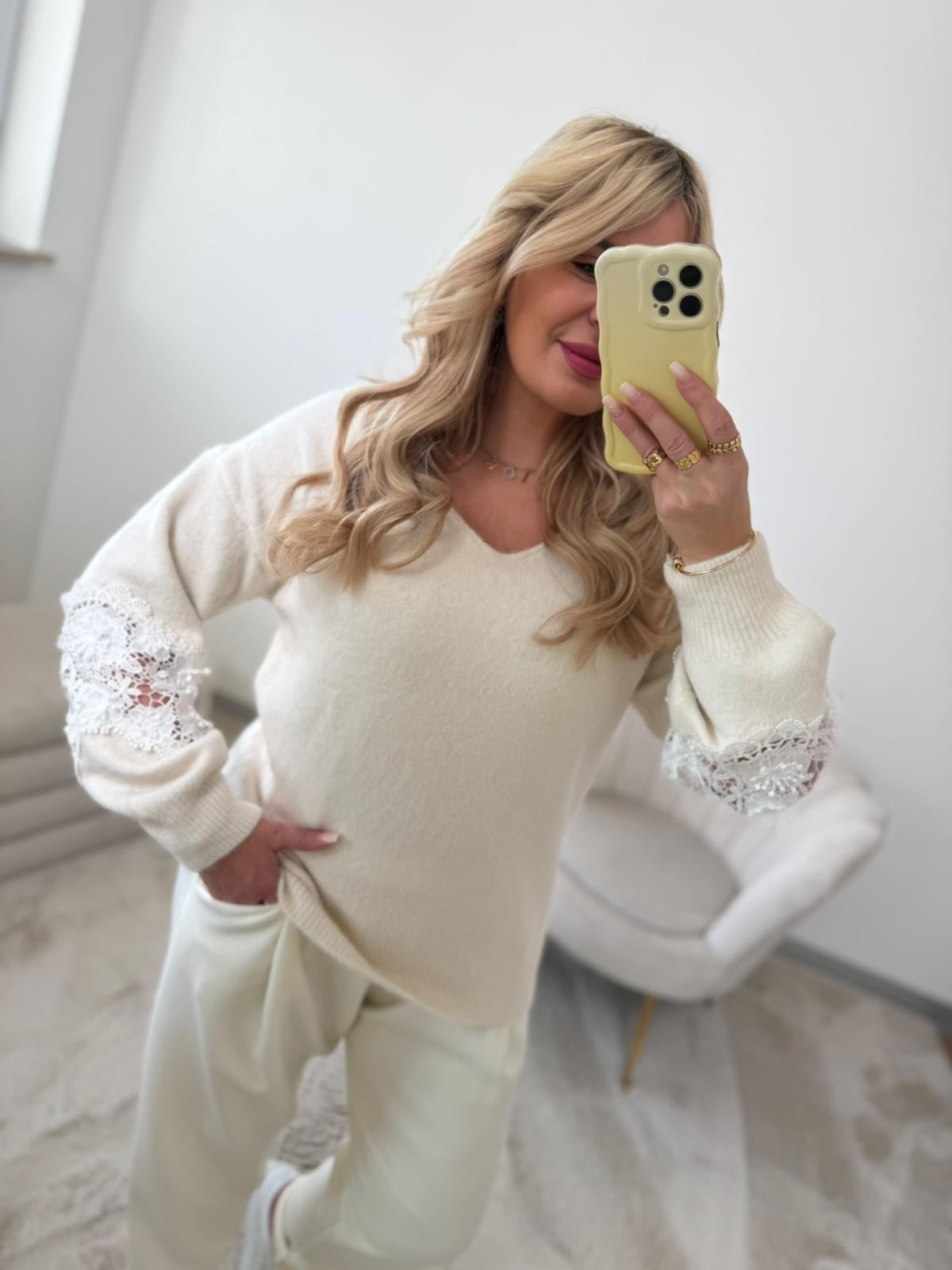Pullover creme FLOWER LACE