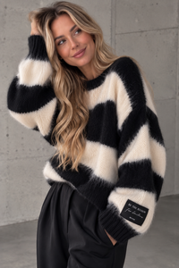 Strickpullover mit Patch schwarz/creme