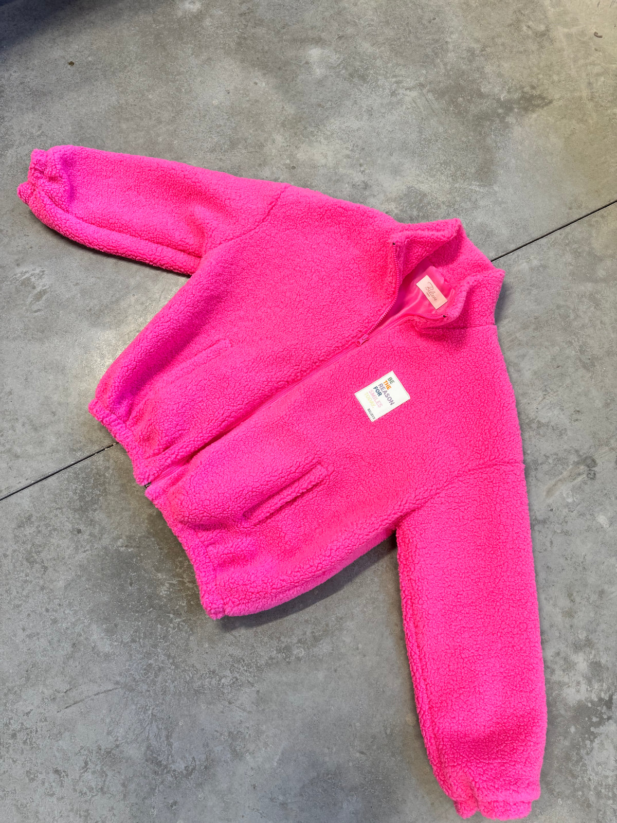 TEDDY Jacke mit Reißverschluss & Patch BE THE REASON pink