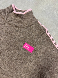 Pullover mit Patch DRESS FOR YOURSELF taupe/rosa