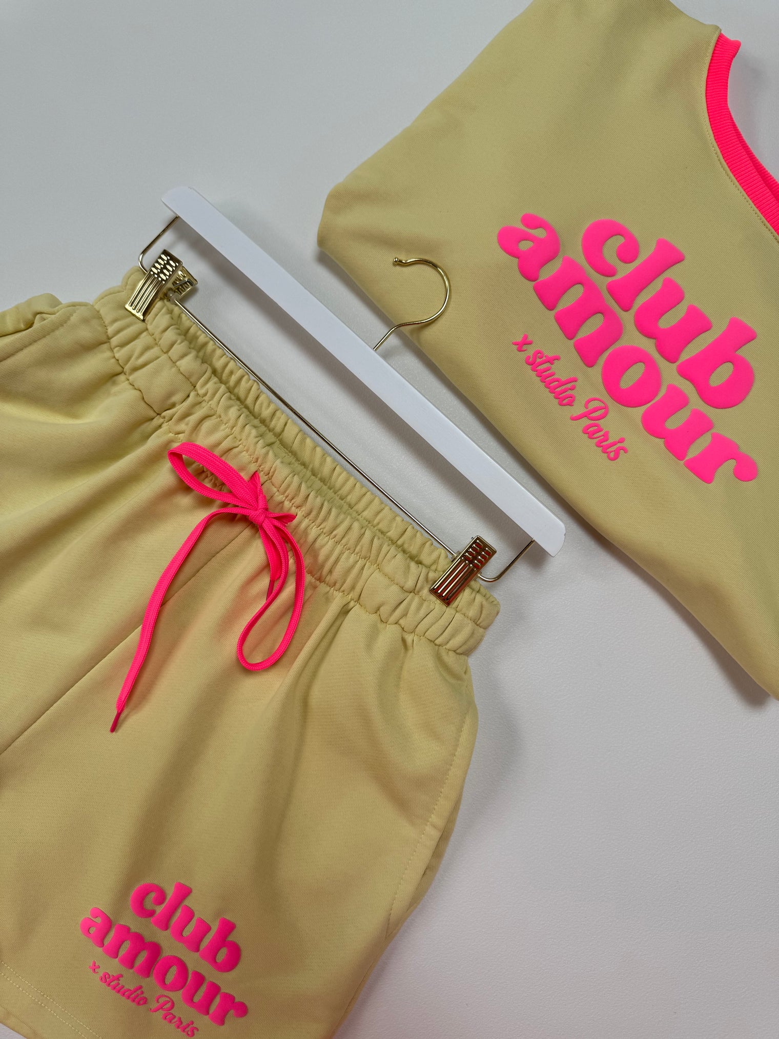 Shorts CLUB AMOUR buttermilk lemon
