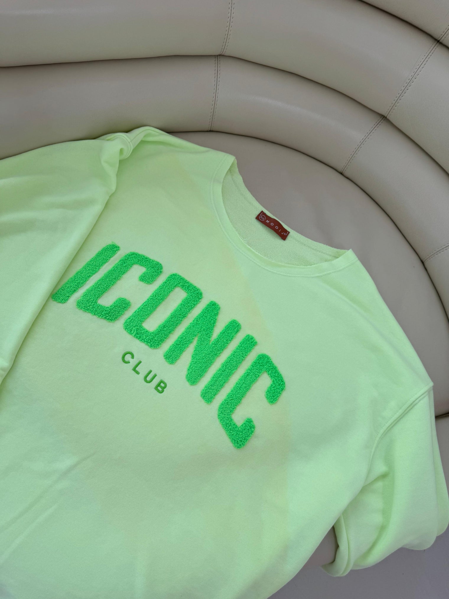 Sweater grün ICONIC