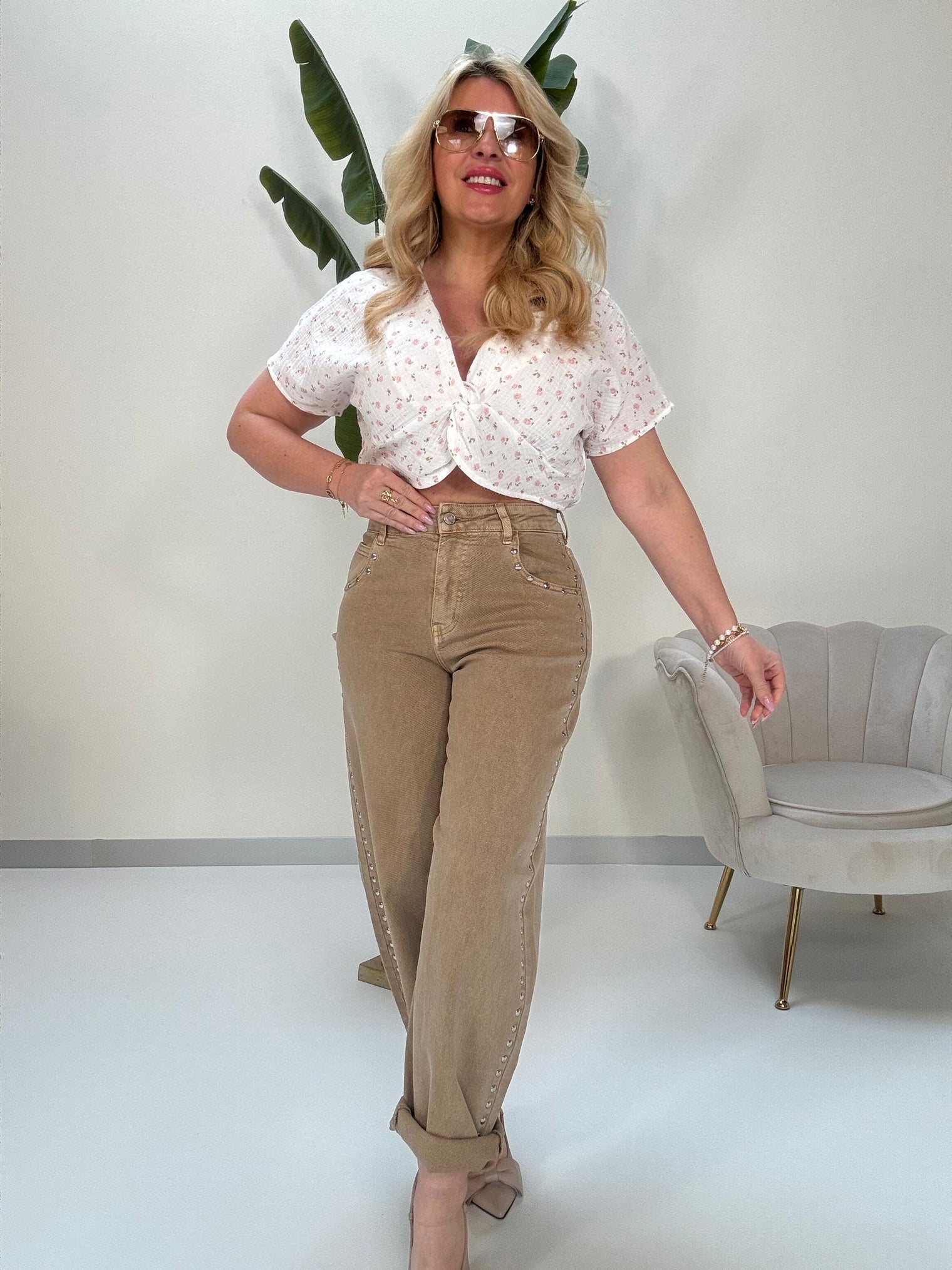 Stretch Barrel Jeans GLOW STUD mit Nieten