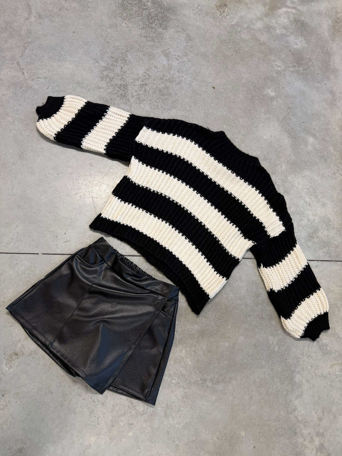 Strickpullover ONLY COZY VIBES schwarz/creme