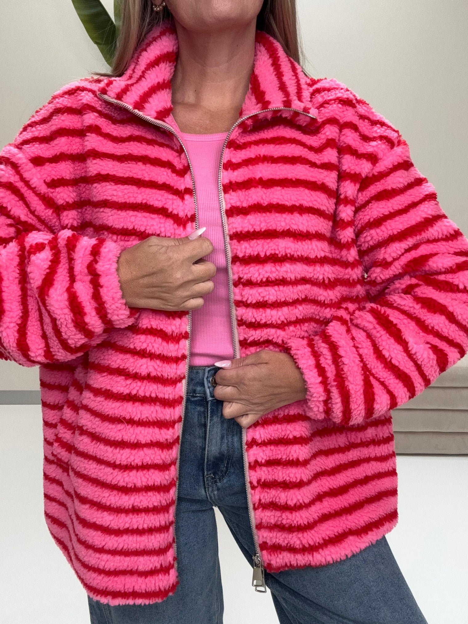 Teddy Jacke mit Reißverschluss pink/rot gestreift