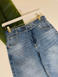 Straight High Rise Jeans mit umgeklapptem Fashion Bund