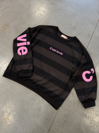 Sweater mit Rückenprint C'EST LA VIE braun/schwarz