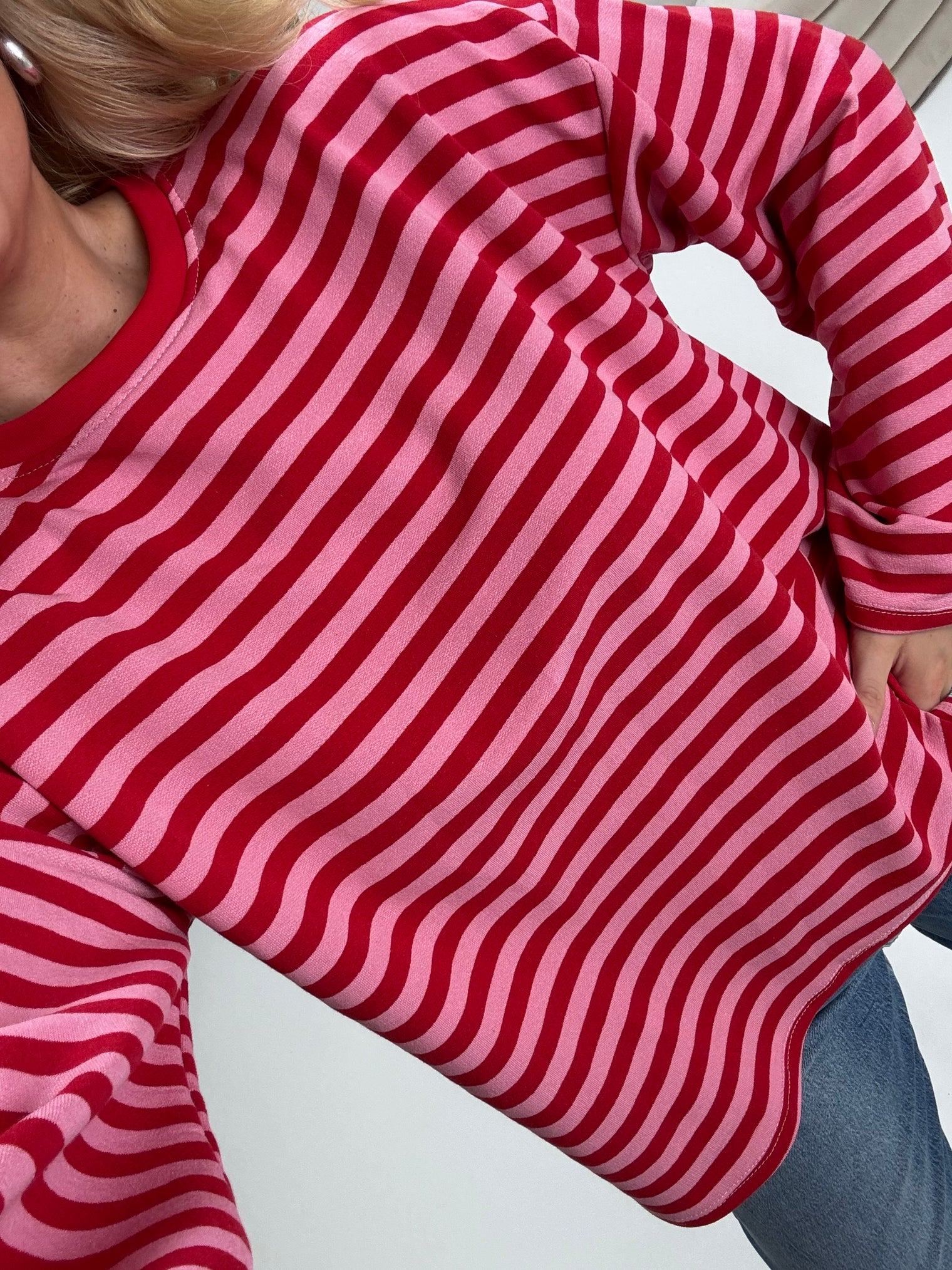 Longsleeve mit leicht ausgestelltem Ärmel STRIPES rot/pink