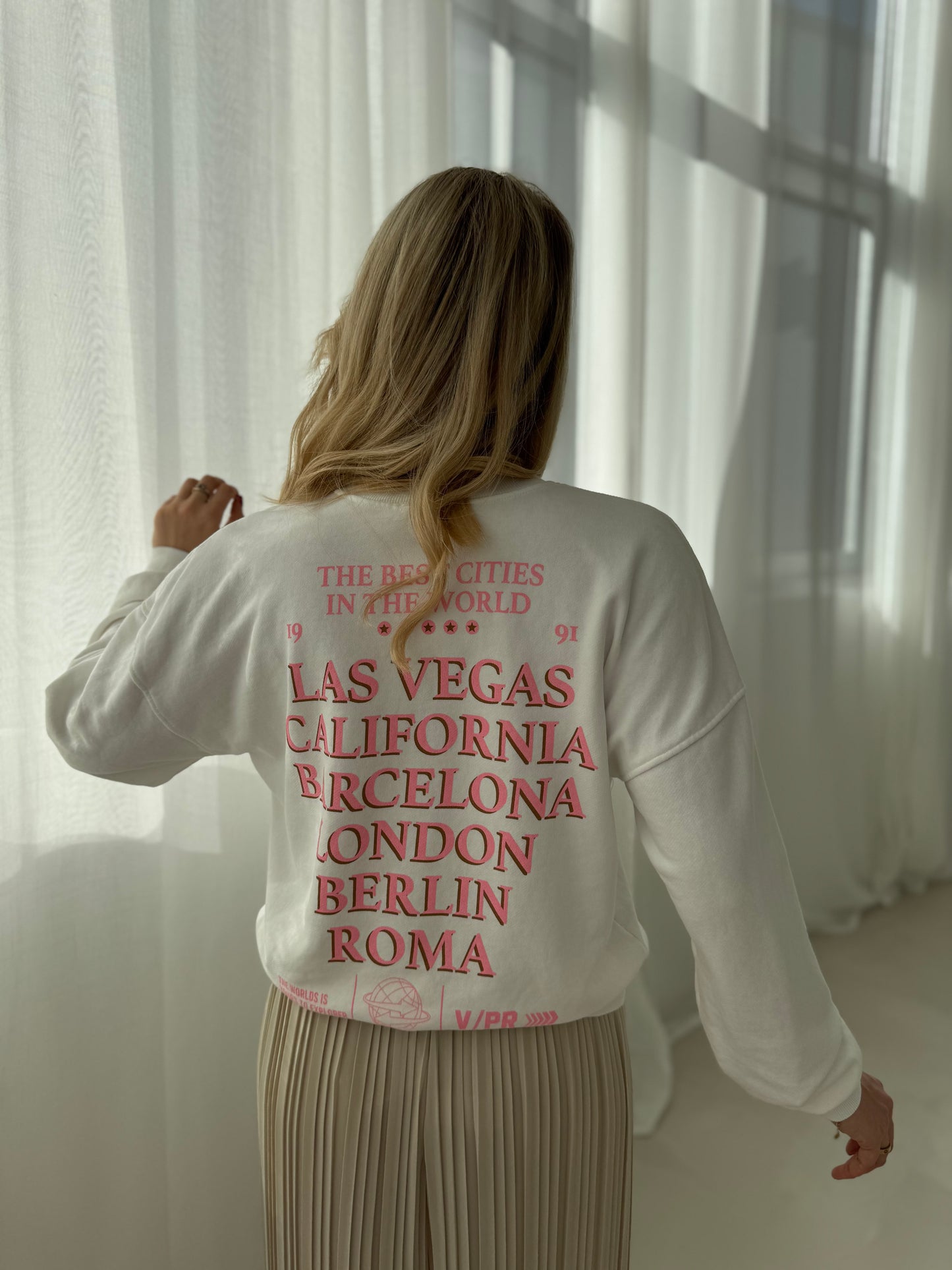 Sweater THE BEST CITIES IN THE WORLD weiß