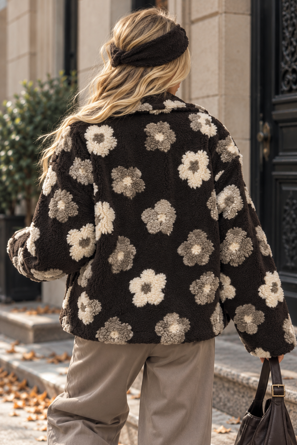 Jacke FLEUR DE LUXE mit 3D-Blütenapplikation chocolate