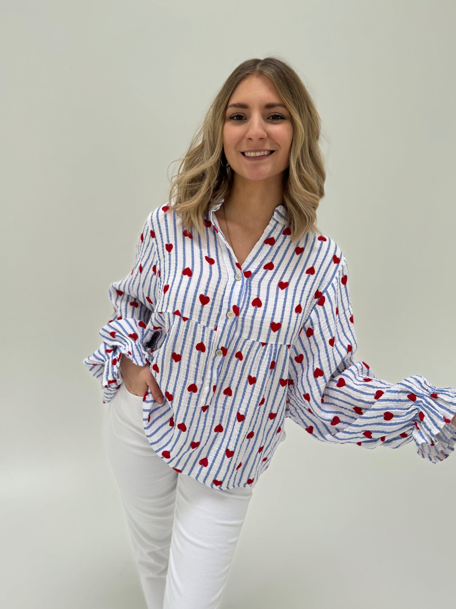 Musselin Bluse weiß HEART ATTACK hellblau