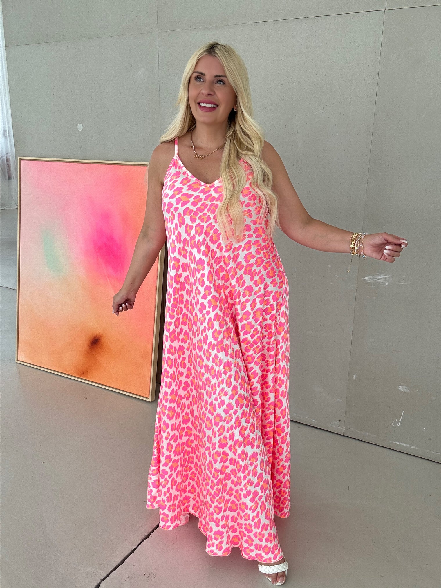 Spaghettiträger Kleid weiß LEO POWER hot pink/orange