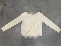 Romantischer Pullover mit Spitzen Rückenausschnitt offwhite