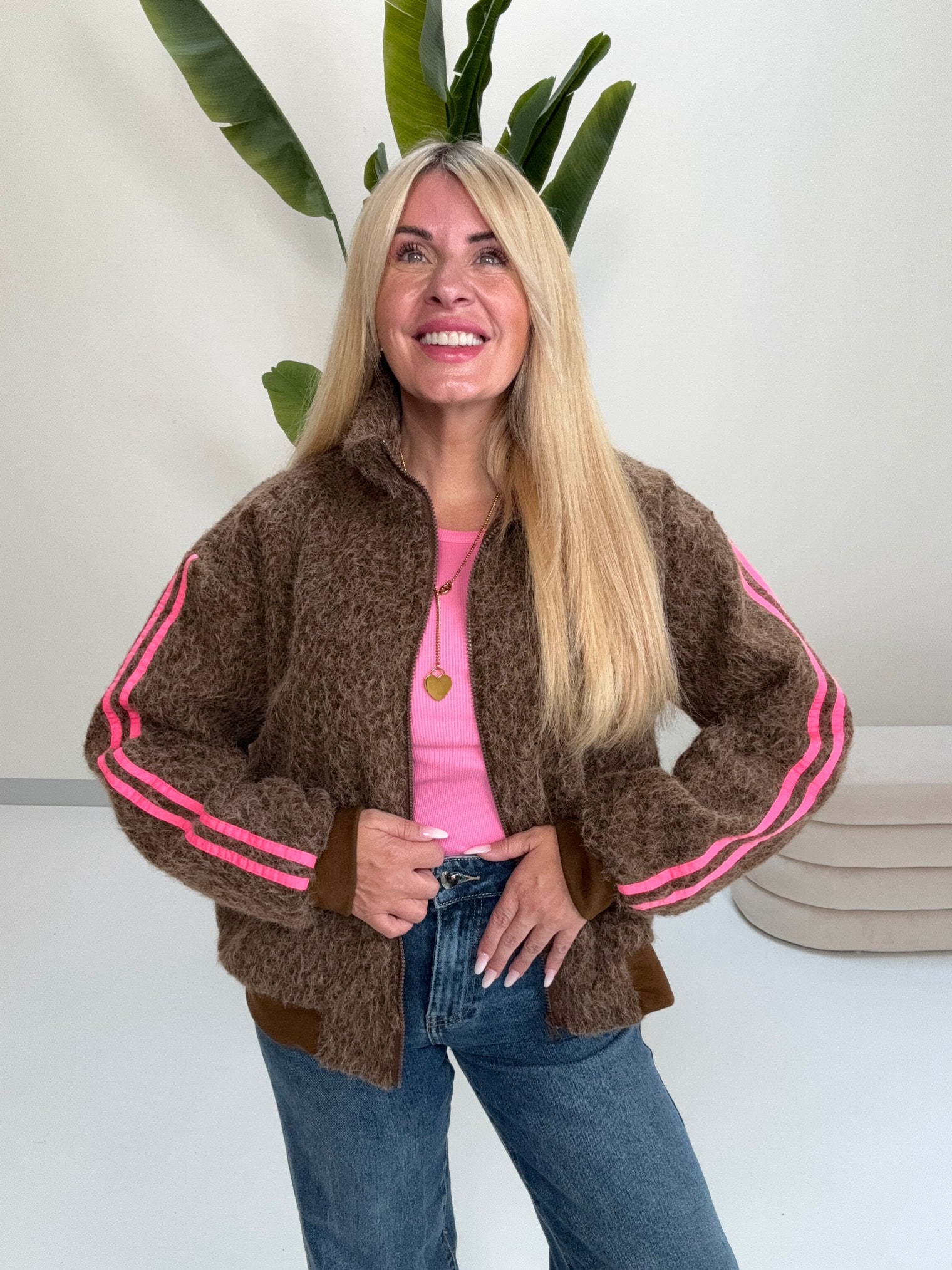 Jacke SPRORTY COZYNESS chocolate/pink mit seitlichen Streifen