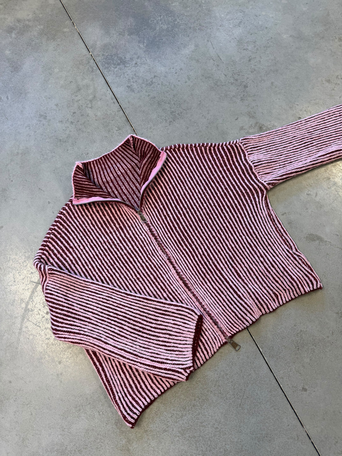 Strickjacke ZIPPER STRIPES burgundy/rosa