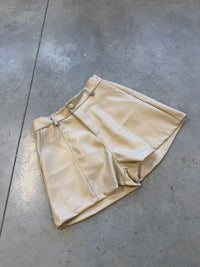 Shorts City Vibes hell Creme