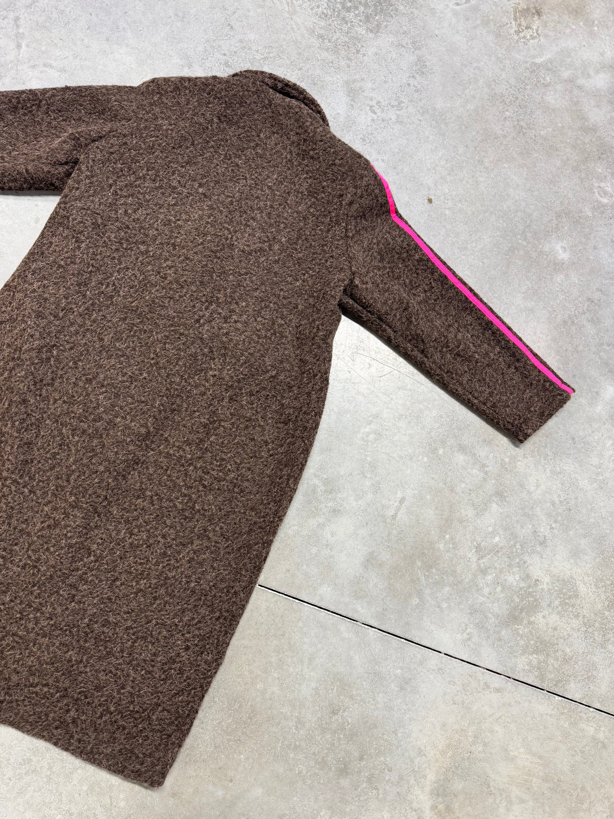 Mantel SPORTY COZYNESS chocolate/pink mit seitlichen Streifen
