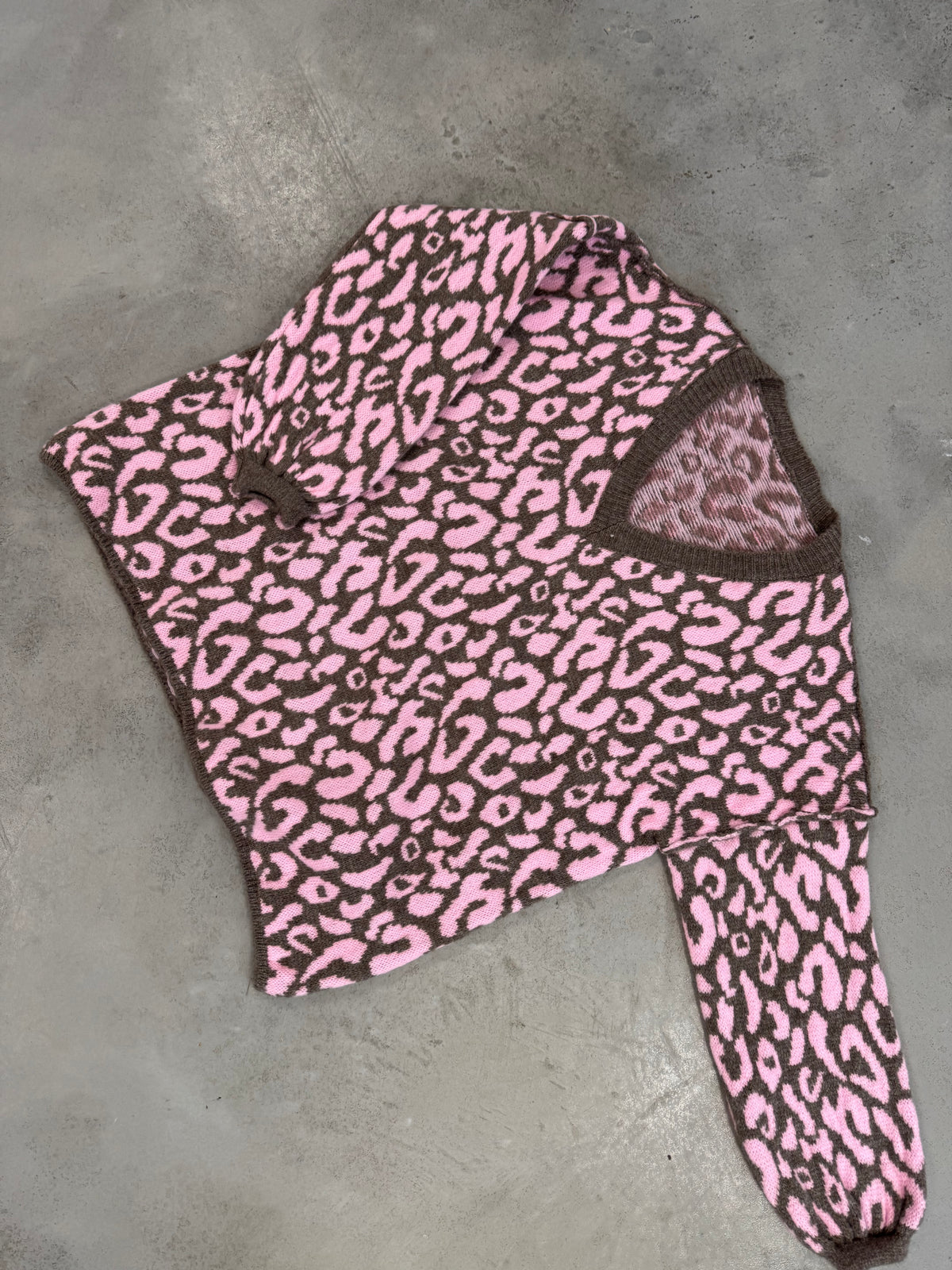 Cozy Strickpullover im angesagten Leo Muster taupe/rosa