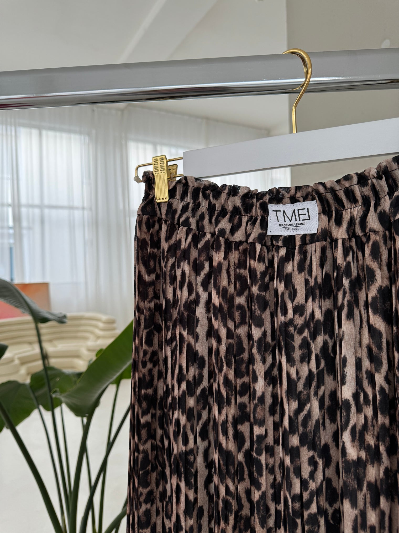 Signature Plisseehose mit Patch LEO