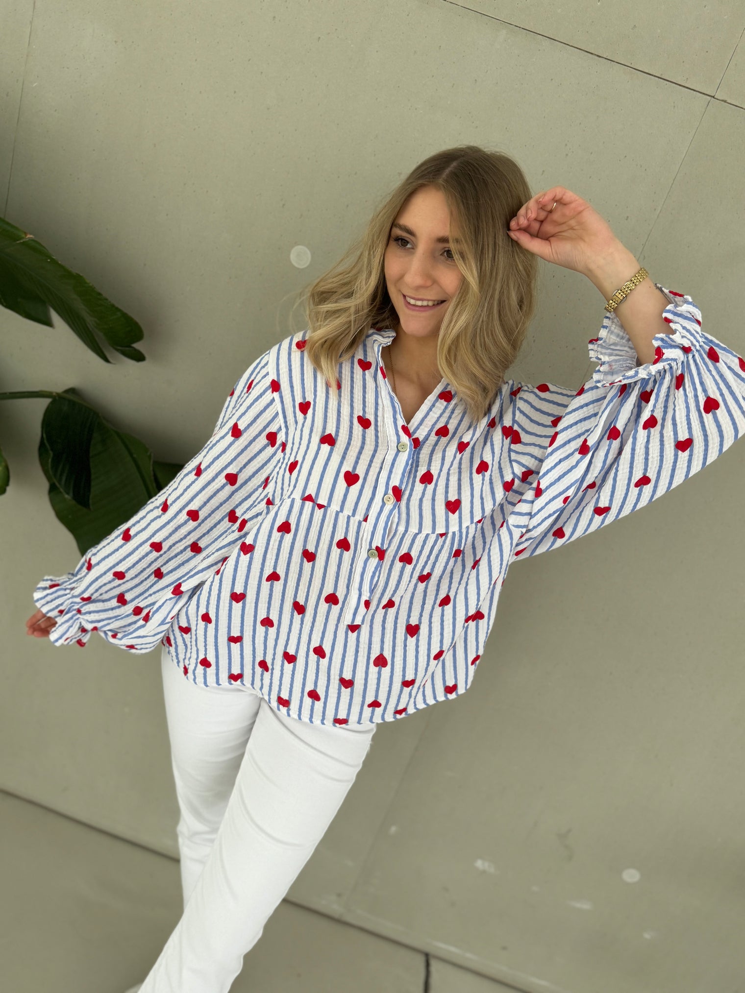 Musselin Bluse weiß HEART ATTACK hellblau
