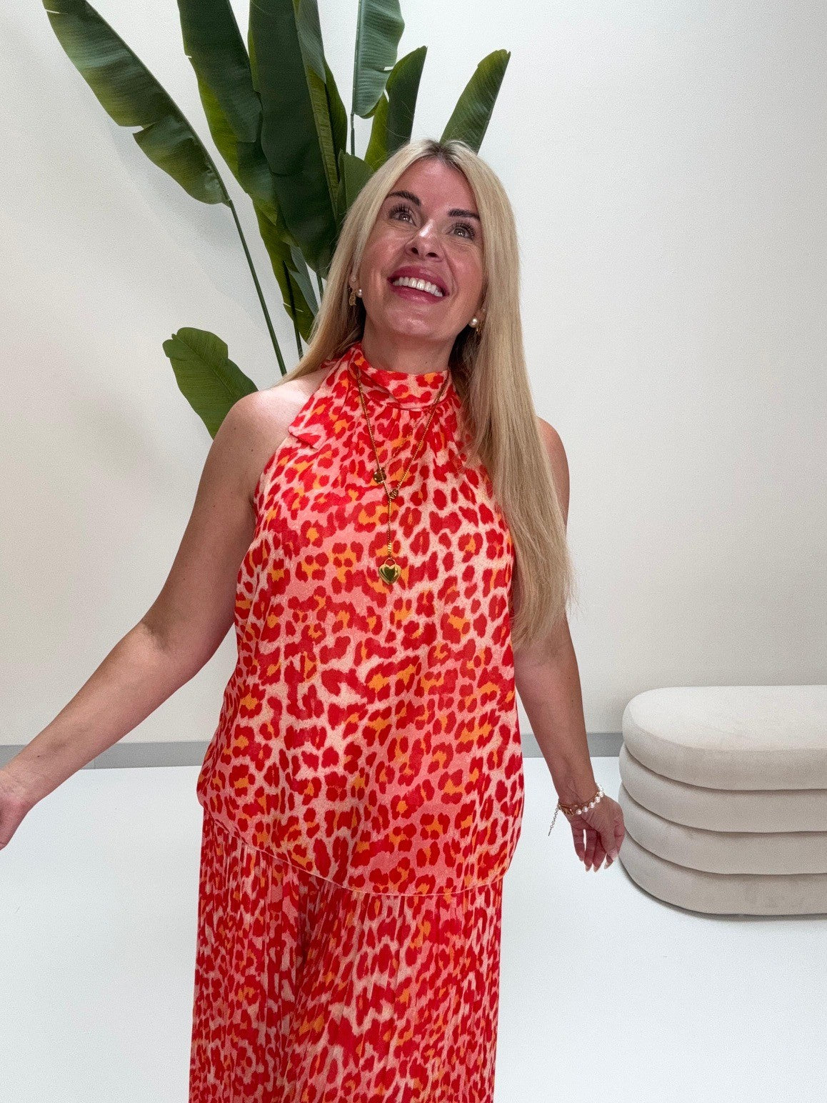 Neckholder Top mit Bindedetail creme LEO rot/orange