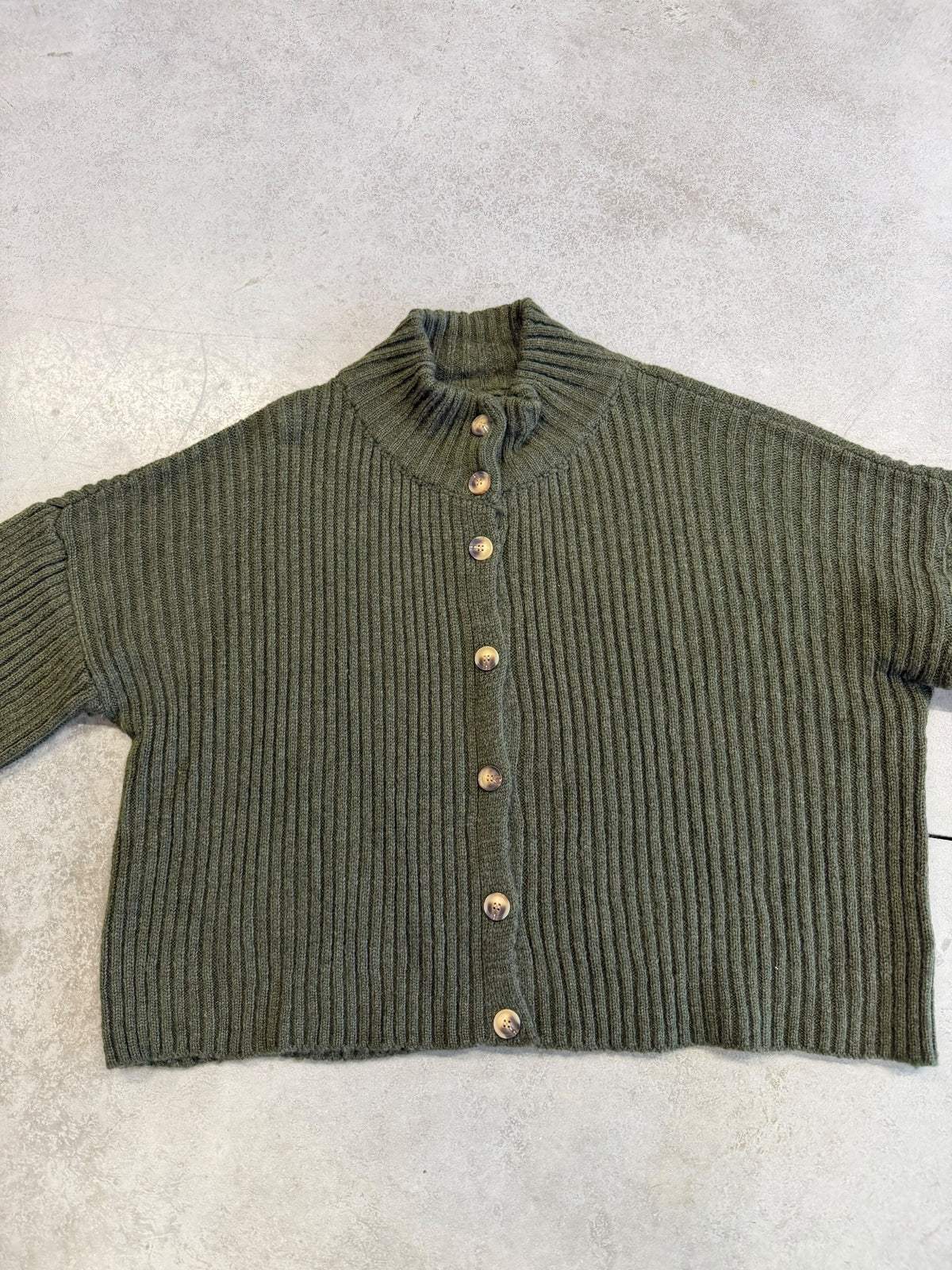 Strickjacke mit Knopfleiste khaki