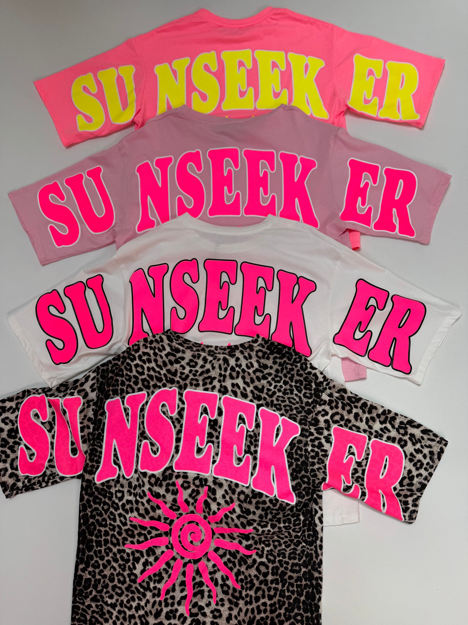 Statement Shirt rosa SUNSEEKER mit Rückenprint gelb