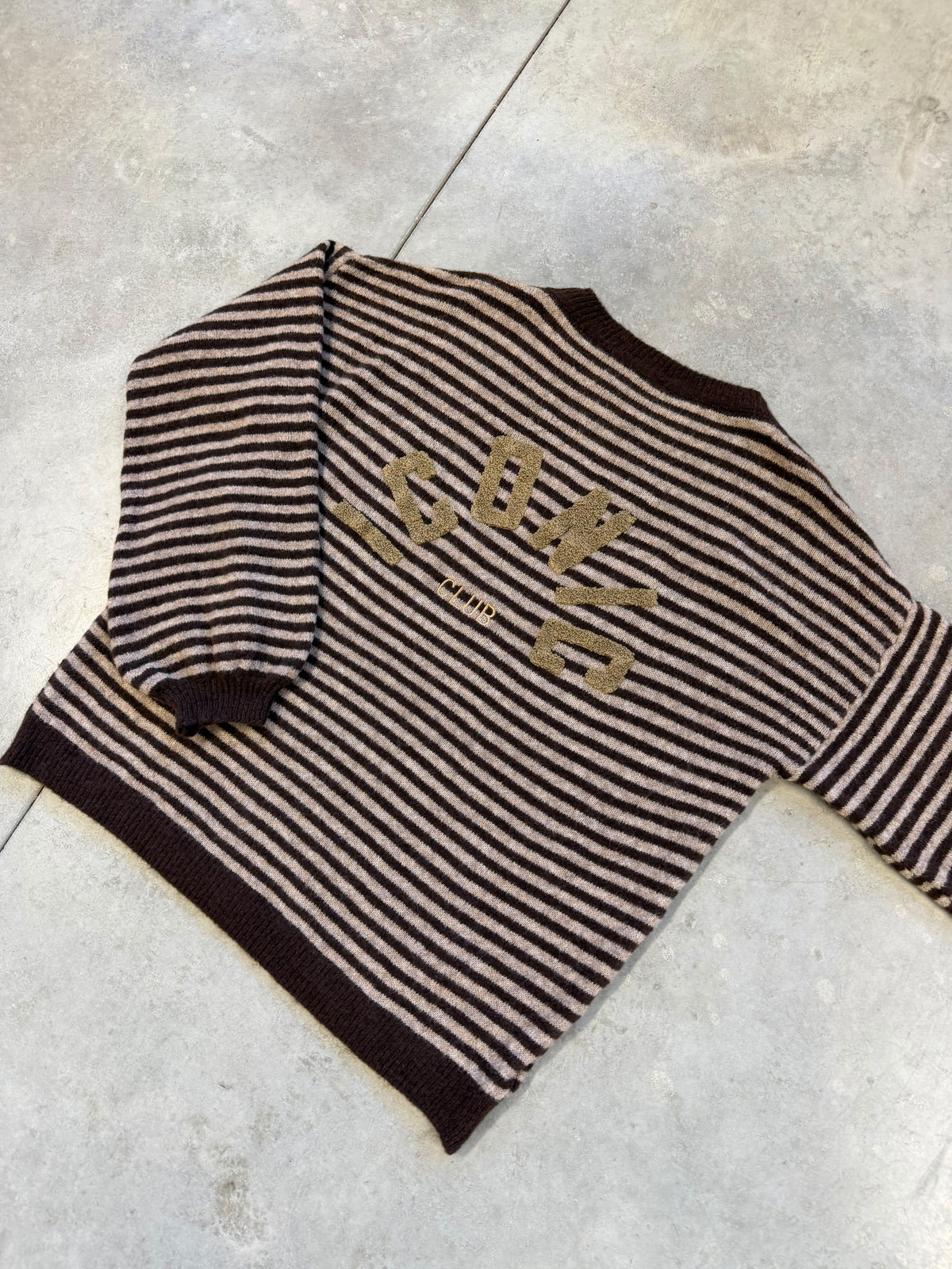 Kuscheliger Strickpullover ICONIC CLUB chocolate/taupe