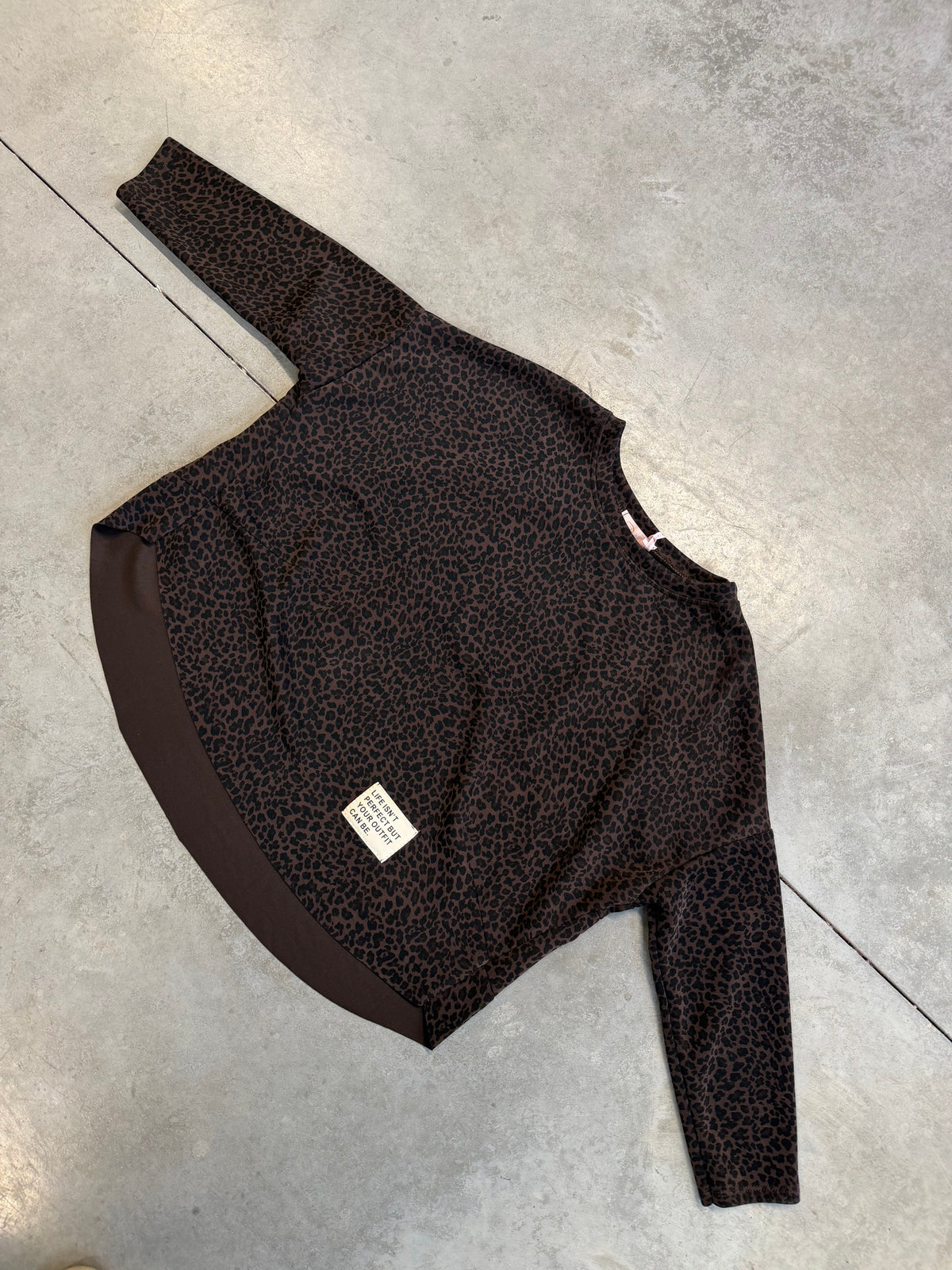 Butterstoff Langarmshirt LIGHT PERFECT OUTFIT chocolate LEO
