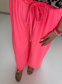 Hose FEELS LIKE BUTTER hot pink