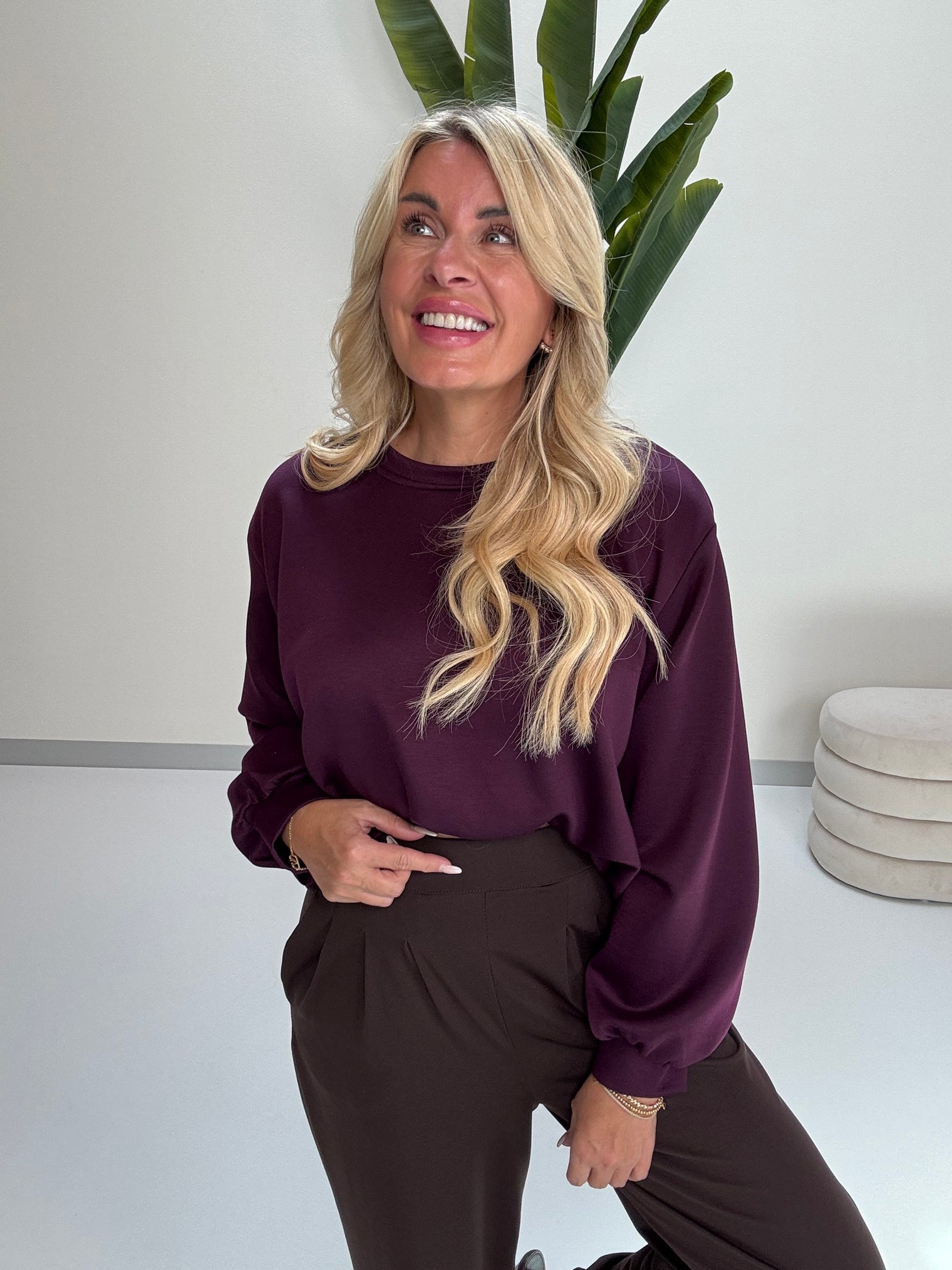 Butterstoff Pullover mit Gummizug unten pflaume