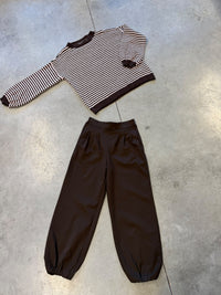 Kuscheliger Strickpullover ICONIC CLUB chocolate/rosa