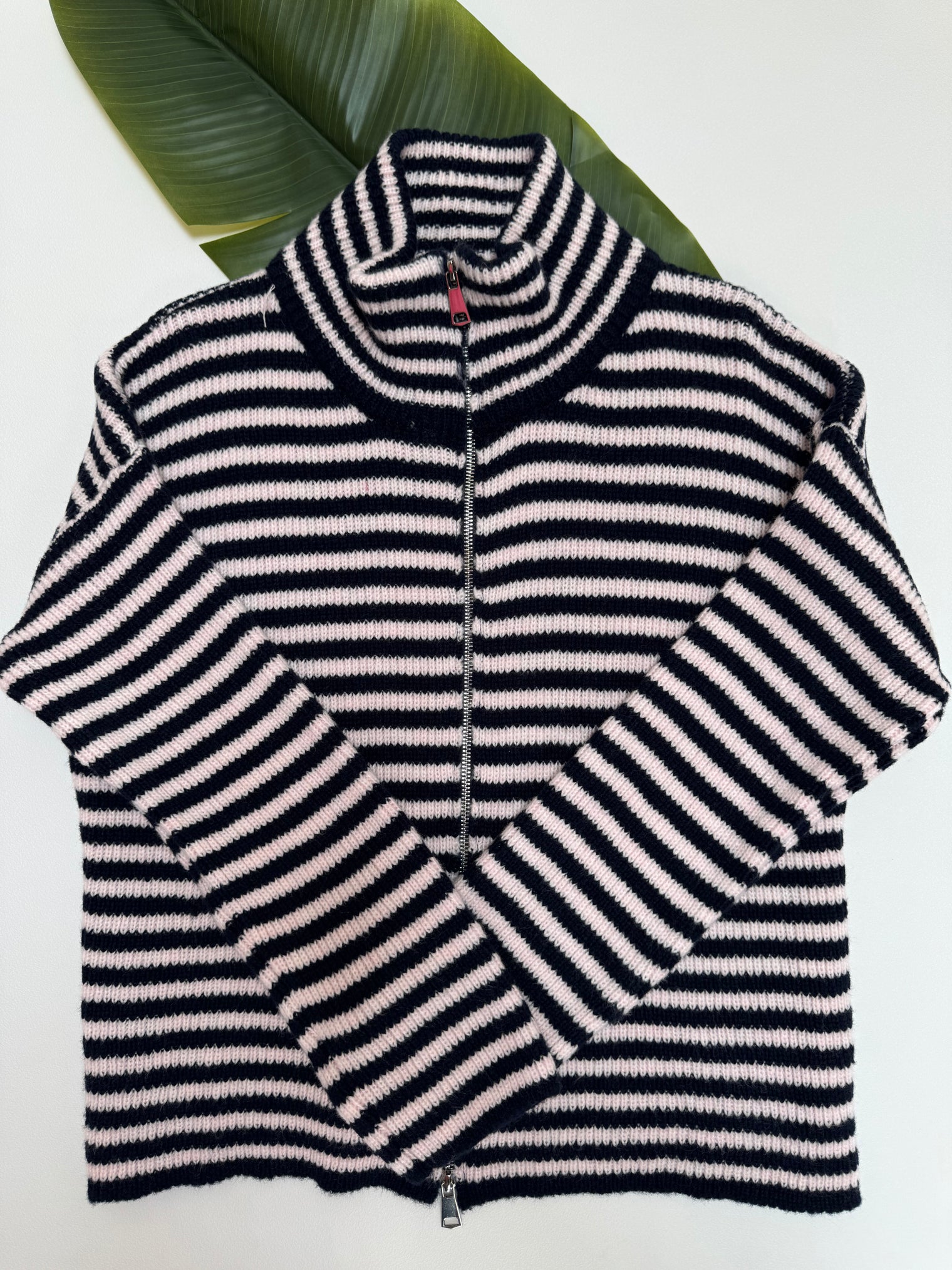 Zipper Strickjacke mit leicht ausgestelltem Ärmel navy/cremeweiß