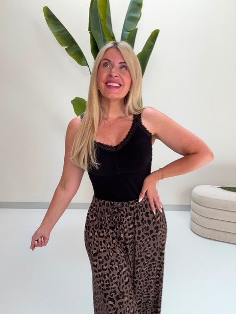 Basic Top mit Spitze EVERYDAY`S FAVORITE schwarz